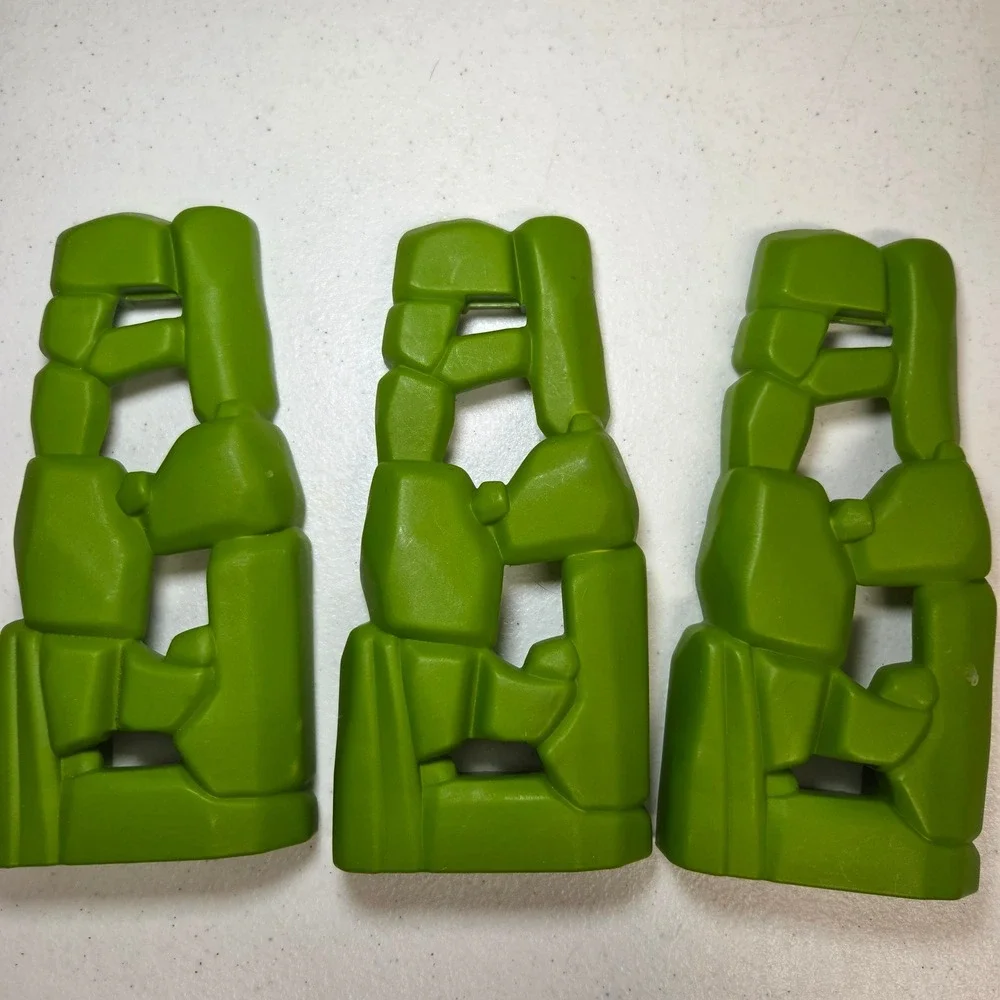 Thomas and Friends Green Rock Wall Replacement Track Pieces 7 Inch‎ Set of 3